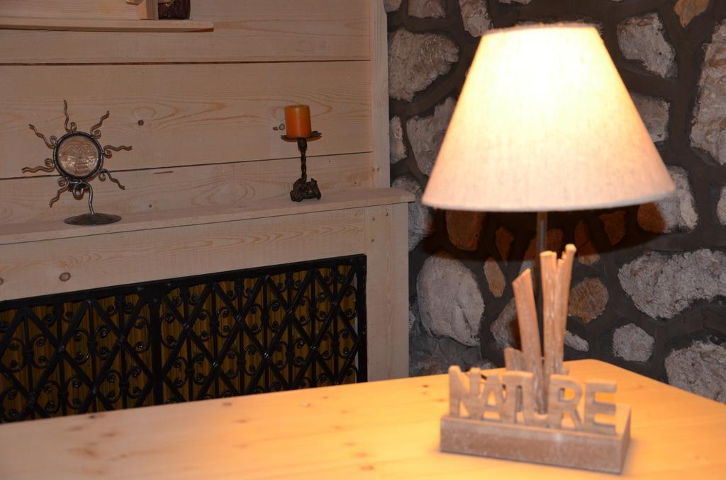 Relais Mont Jura Adults Only Panzió Lélex Szoba fotó